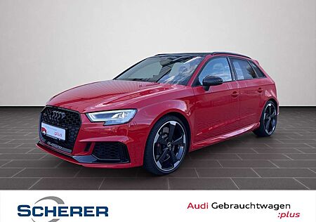 Audi RS3 quattro S tronic MAG RIDE MAT LED