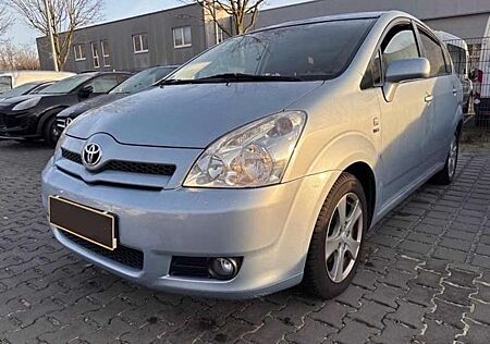 Toyota Corolla Verso 1.8 Sol 1-Hand Klima AHK 7-Sitzer