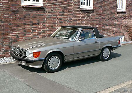 Mercedes-Benz SL 560 W107 *** Europa-Optik