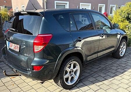 Toyota RAV 4 Executive TÜV NEU
