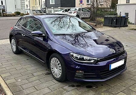 VW Scirocco Volkswagen 2.0 TSI (BlueMotion Technology)