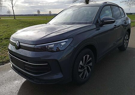 VW Tiguan Volkswagen 1.5 eTSI 110 kW Life Pano IQ LED Head GV5 AHK 3...