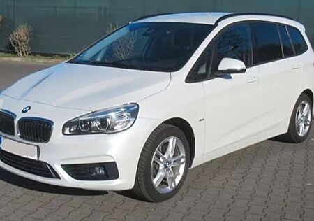 BMW 218 i Sport Line