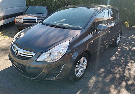 Opel Corsa 1.4 150 Jahre - LHZ - SHZ - ALU