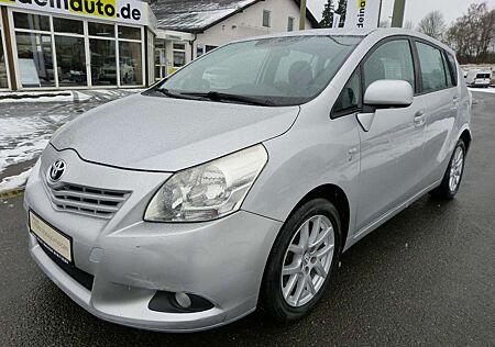 Toyota Verso Life 2.2 D-4D [AUTOMATIK/AHK/7 SITZE]