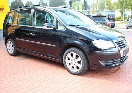 VW Touran Volkswagen SitzeTouran Conceptline AHK 7 Sitze