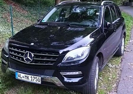 Mercedes-Benz ML 350 BlueTEC 4MATIC 7G-TRONIC