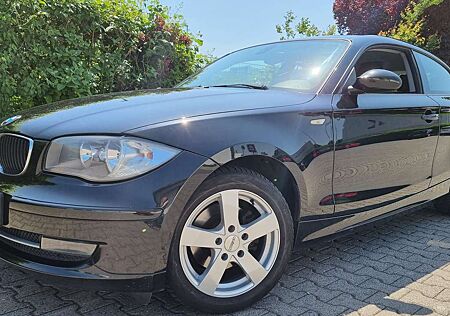 BMW 120i 120 Automatik. Edition Lifestyle
