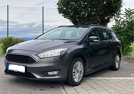 Ford Focus Turnier 1.0 EcoBoost Start-Stopp-System Tren