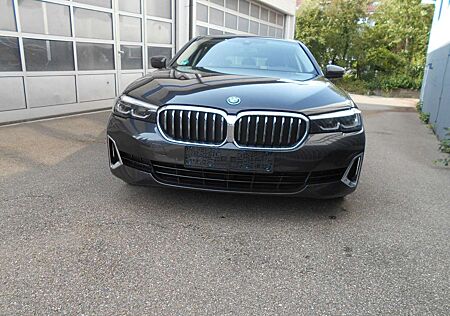 BMW 530 Baureihe 5 Touring e Luxury Line