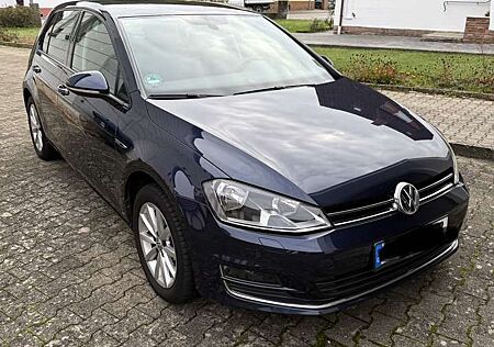 VW Golf Volkswagen Lounge BMT