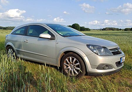 Opel Astra GTC Edition Plus