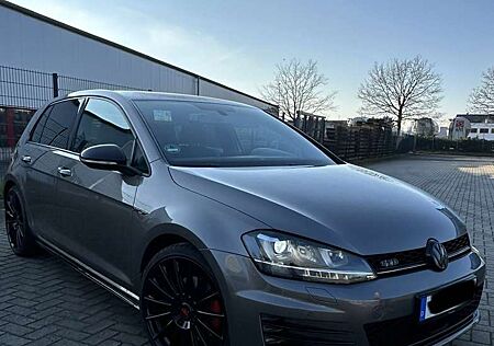 VW Golf Volkswagen GTD Sport & Sound | Top gepflegt