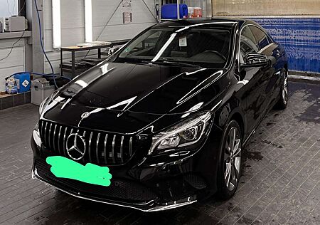 Mercedes-Benz CLA 200 7G-DCT Urban