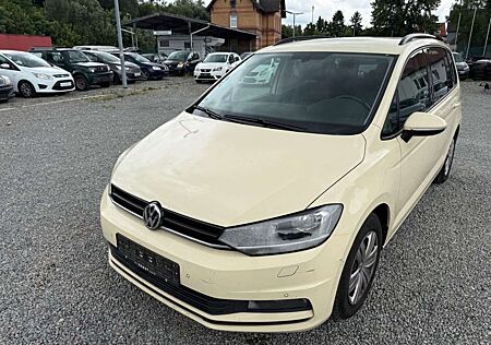 VW Touran Volkswagen 1.6 TDI SCR DSG Trendline