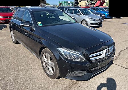 Mercedes-Benz C 250 Avantgarde/KEYLESS/NAVI/LED/HUD/AHK