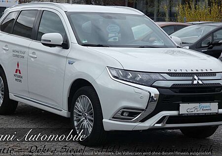 Mitsubishi Outlander PHEV Plus Spirit 4WD 1.Hand Scheckheft