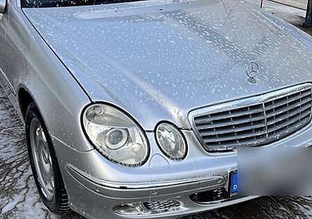 Mercedes-Benz E 240 Avantgarde Kombi