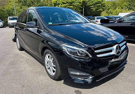 Mercedes-Benz B 180 Urban 54Tkm/LED/Navi/SHZ*Parkhilfe vo.hi.