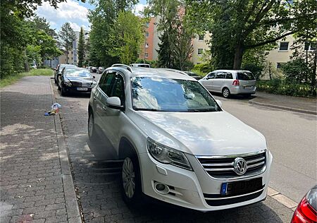 VW Tiguan Volkswagen 2.0 TDI 4Motion Sport & Style