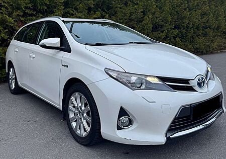 Toyota Auris +1.8+VVT-i+Hybrid+Automatik+Touring+Sports+Ex