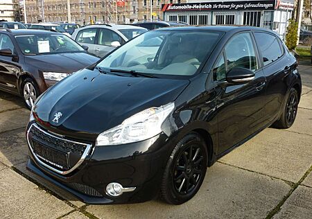 Peugeot 208 95 VTi Active nur 84tkm...!