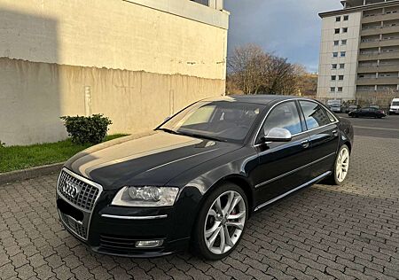 Audi S8 5.2 FSI quattro