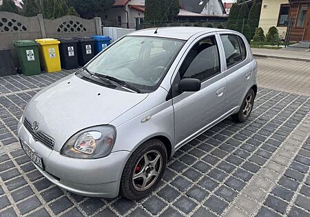 Toyota Yaris 1.0 Sol