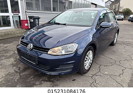VW Golf Volkswagen VII Lim. Comfortline BMT+Tempomat+Navi+