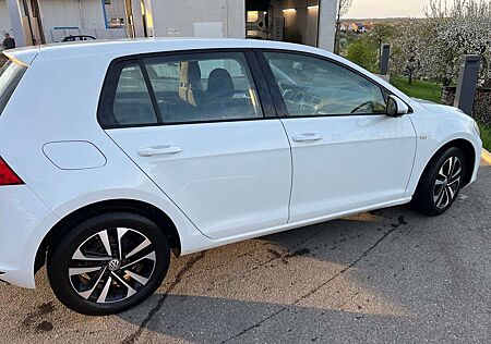 VW Golf Volkswagen 2.0 TDI Trendline 6-Gang