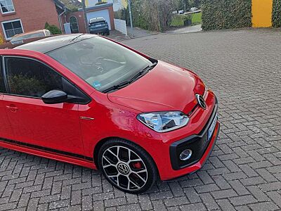 Volkswagen up! GTI