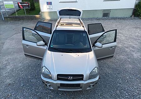 Hyundai Tucson 2.0 CRDi VGT GLS**ALLRAD**AHK**KLIMA**ALU
