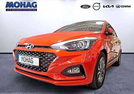 Hyundai i20 Style - PANORAMA NAVI CARPLAY KAMERA PDC