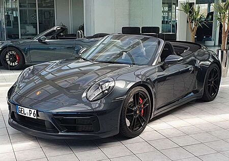 Porsche 911 Carrera 4 GTS *Sonderfarbe- Keramikversieg.*