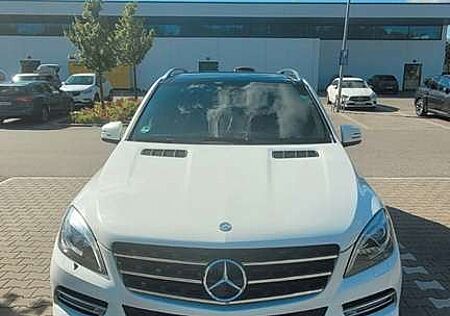 Mercedes-Benz ML 350 BlueTEC 4MATIC 7G-TRONIC