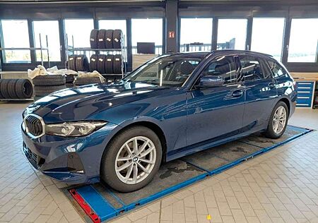 BMW 320 d xDrive Tour. ACC AHK HiFi Kamera NP:69.000€