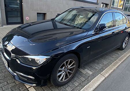 BMW 320i 320 Aut. Luxury Line