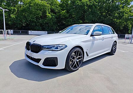 BMW 520d 520 5er Touring Diesel Aut. M-Sport -Garantie