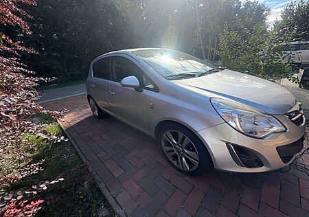 Opel Corsa 5-Türer 1.4 16V Innovation