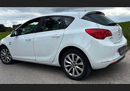 Opel Astra 1.4 ecoFLEX Start/Stop Edition