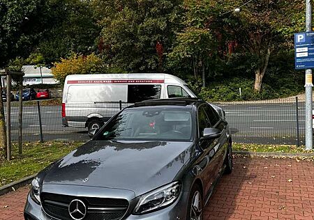 Mercedes-Benz C 220 d 9G-TRONIC AMG Line