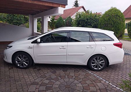 Toyota Auris 1.8 VVT-i Hybrid Aut Touring Sport Executive