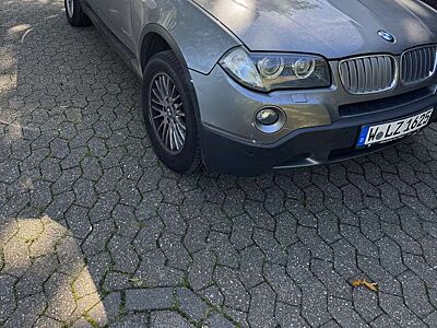 BMW X3 xDrive 25i Neuer TÜV bis 2028 + neue Batterie