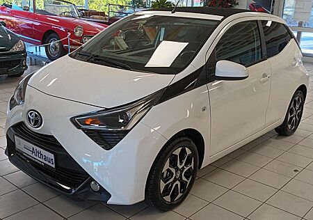 Toyota Aygo 1.0 Team D 72 VTi Sommer und Winterräder