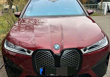 BMW iX xDRIVE 50