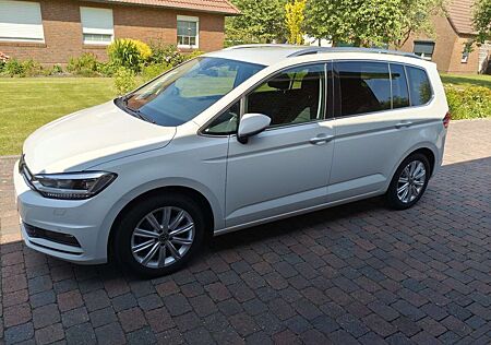 VW Touran Volkswagen Highline AHK 7-Sitzer Garantie 05/28