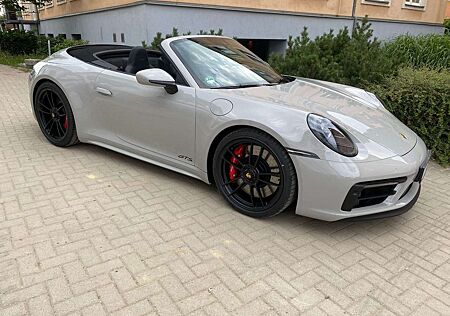 Porsche 911 Carrera 4 GTS Cabriolet/LED/Liftsystem/BOSE