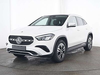 Mercedes-Benz GLA 180 PANO/AHK/LED/NAVI