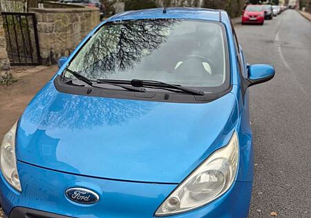 Ford Ka /+ 1.2 Titanium