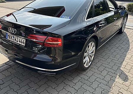 Audi A8 3.0 TDI quattro